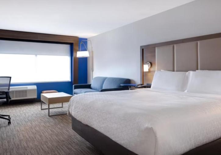 Holiday Inn Express & Suites - Detroit - Dearborn By Ihg Zewnętrze zdjęcie