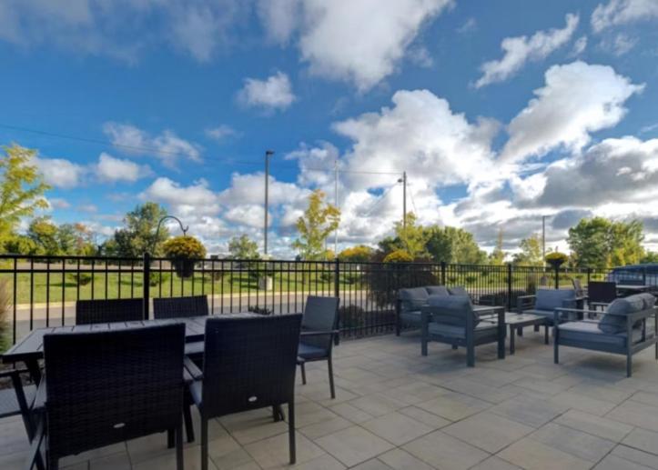 Holiday Inn Express & Suites - Detroit - Dearborn By Ihg Zewnętrze zdjęcie